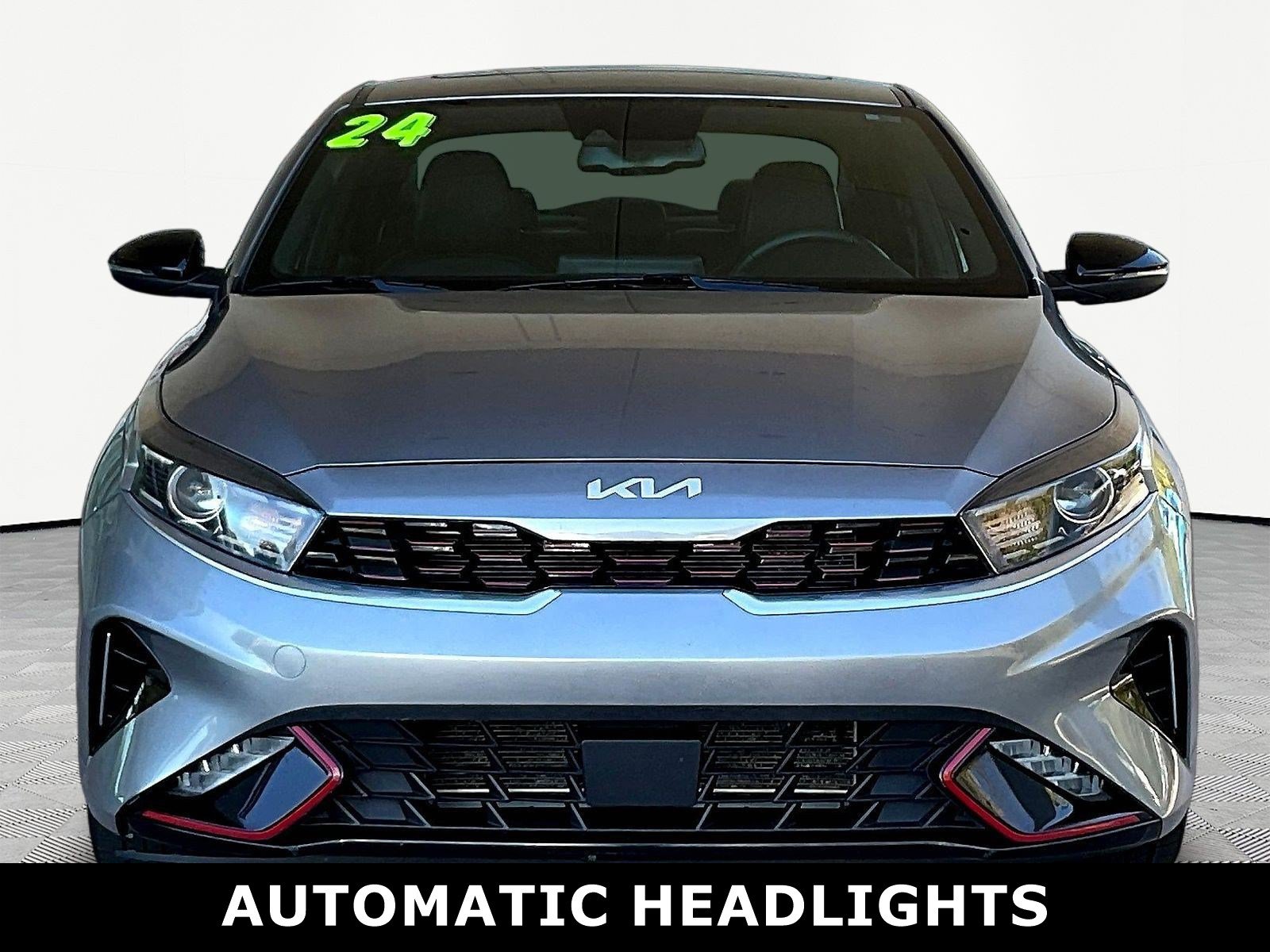 Used 2024 Kia Forte GT-Line w/ GT-Line Premium Package FWD image 2