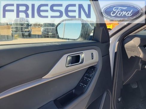 New 2026 Ford Explorer Active w/ Active Comfort Package image 9