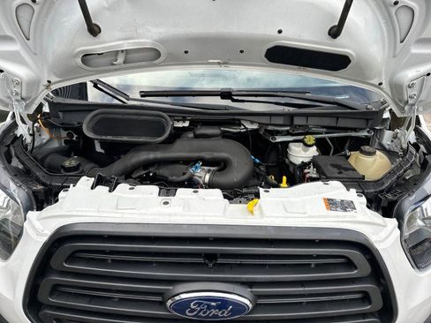 Used 2018 Ford Transit 250 130 Low Roof image 15