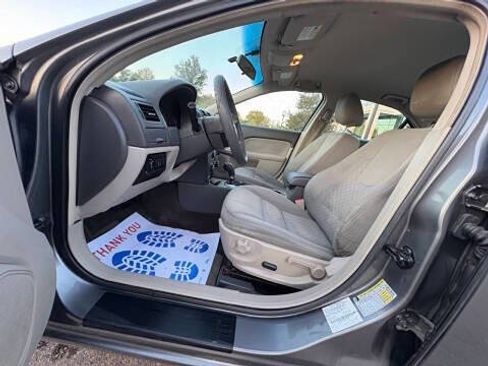 Used 2010 Ford Fusion SE image 10