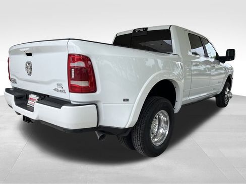 New 2023 RAM 3500 Limited image 3