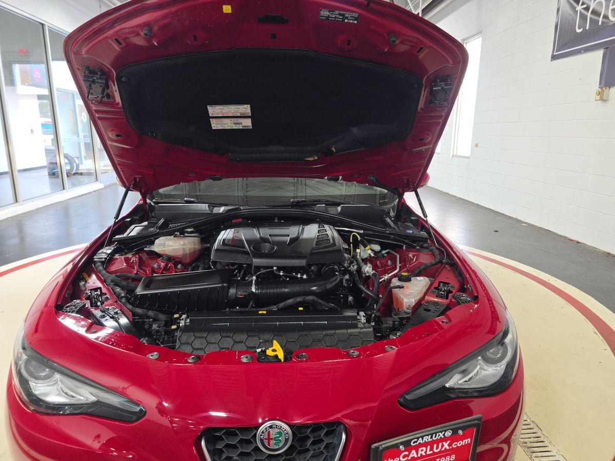 Used 2020 Alfa Romeo Giulia AWD w/ Cold Weather Package image 11