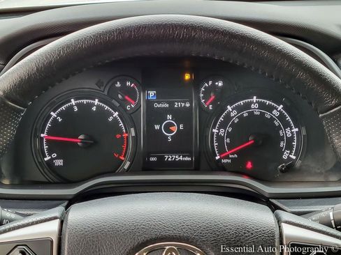 Used 2020 Toyota 4Runner SR5 image 17