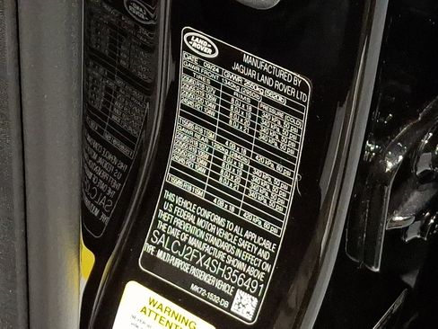 Certified 2025 Land Rover Discovery Sport S image 28