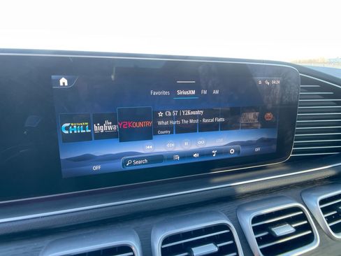 Used 2024 Mercedes-Benz GLE 350 4MATIC image 17