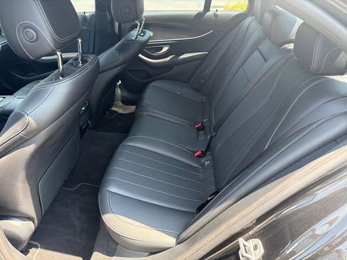 Used 2022 Mercedes-Benz E 350 Sedan image 23