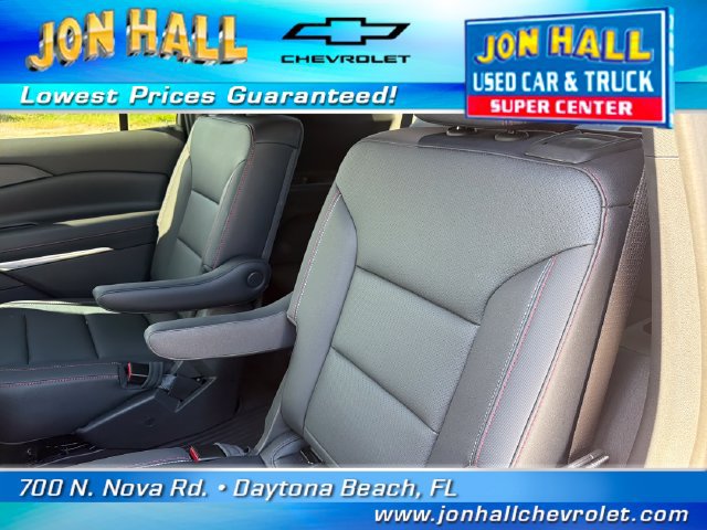 Used 2025 Chevrolet Traverse Z71 w/ Enhanced Driving Package AWD/4WD image 21