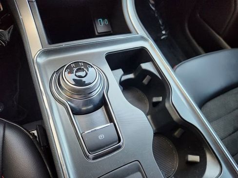 Used 2022 Ford Edge ST-Line image 17