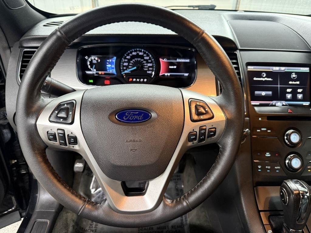Used 2014 Ford Taurus SEL w/ Equipment Group 201A FWD image 14