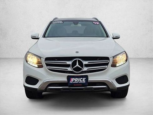 Used 2019 Mercedes-Benz GLC 300 image 2