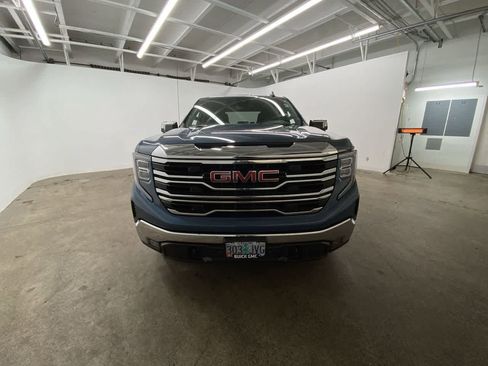 Used 2024 GMC Sierra 1500 SLT image 9