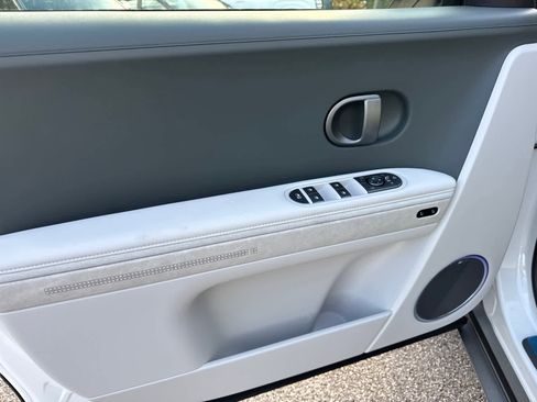 New 2026 Hyundai Ioniq 5 Limited image 10