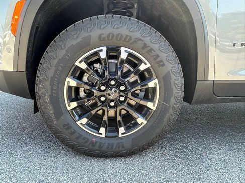 New 2026 Chevrolet Traverse Z71 w/ Enhanced Driving Package image 10