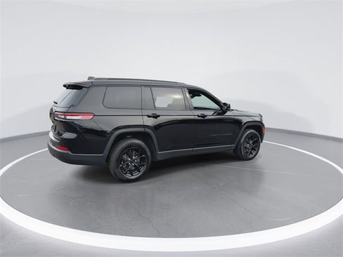 Used 2024 Jeep Grand Cherokee L Laredo image 8