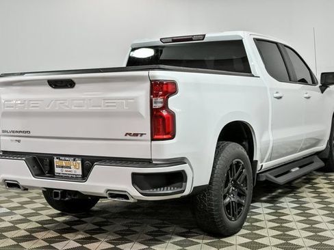 Used 2023 Chevrolet Silverado 1500 RST w/ Z71 Off-Road Package AWD/4WD image 7