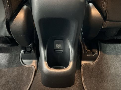 Used 2016 Honda HR-V EX image 19
