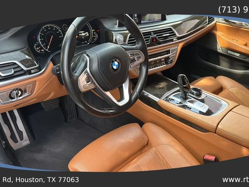 Used 2017 BMW 740i RWD image 21