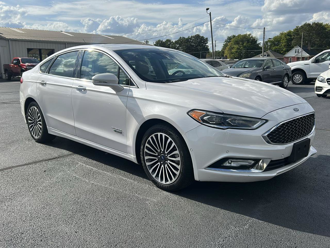 Used 2018 Ford Fusion Energi Platinum FWD image 3