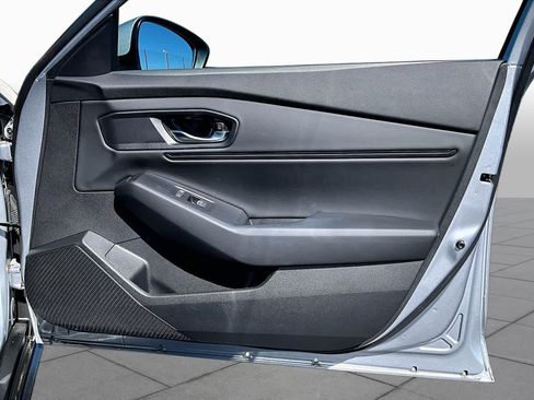 Used 2023 Honda Accord EX image 26