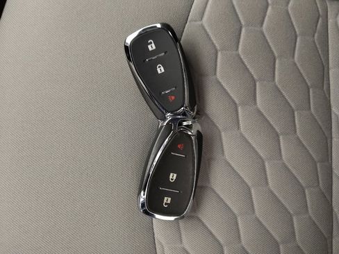 Used 2020 Chevrolet Equinox LT image 32