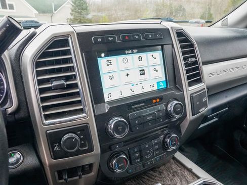 Used 2017 Ford F350 Lariat w/ Lariat Ultimate Package AWD/4WD image 44