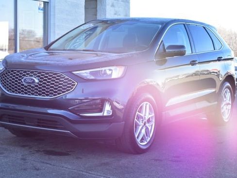 Used 2023 Ford Edge SEL w/ Convenience Package image 12