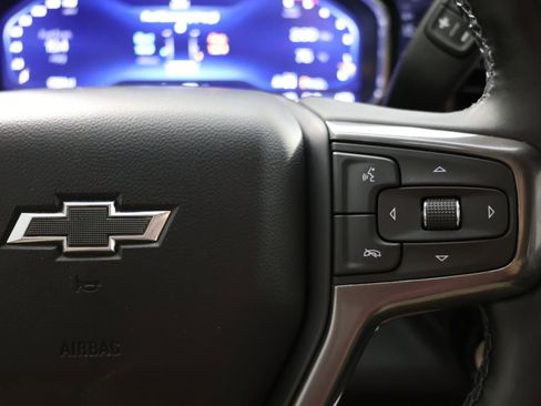 Used 2024 Chevrolet Silverado 2500 High Country w/ High Country Premium Package AWD/4WD image 30