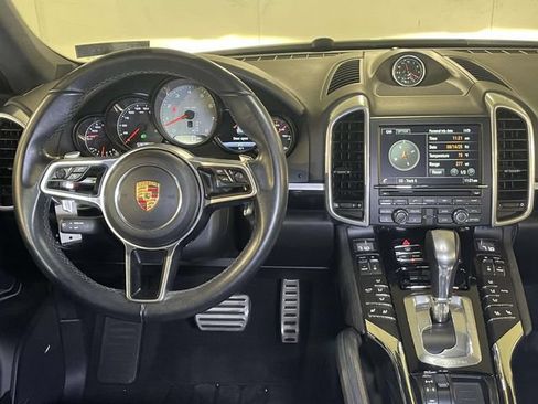 Used 2015 Porsche Cayenne S AWD/4WD image 24