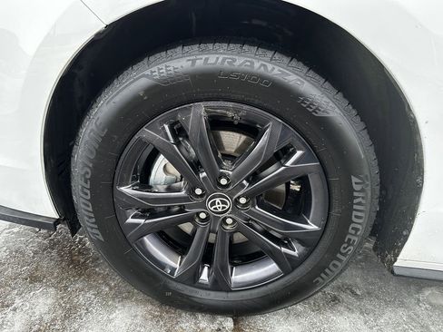 Used 2025 Toyota Sienna XSE image 23