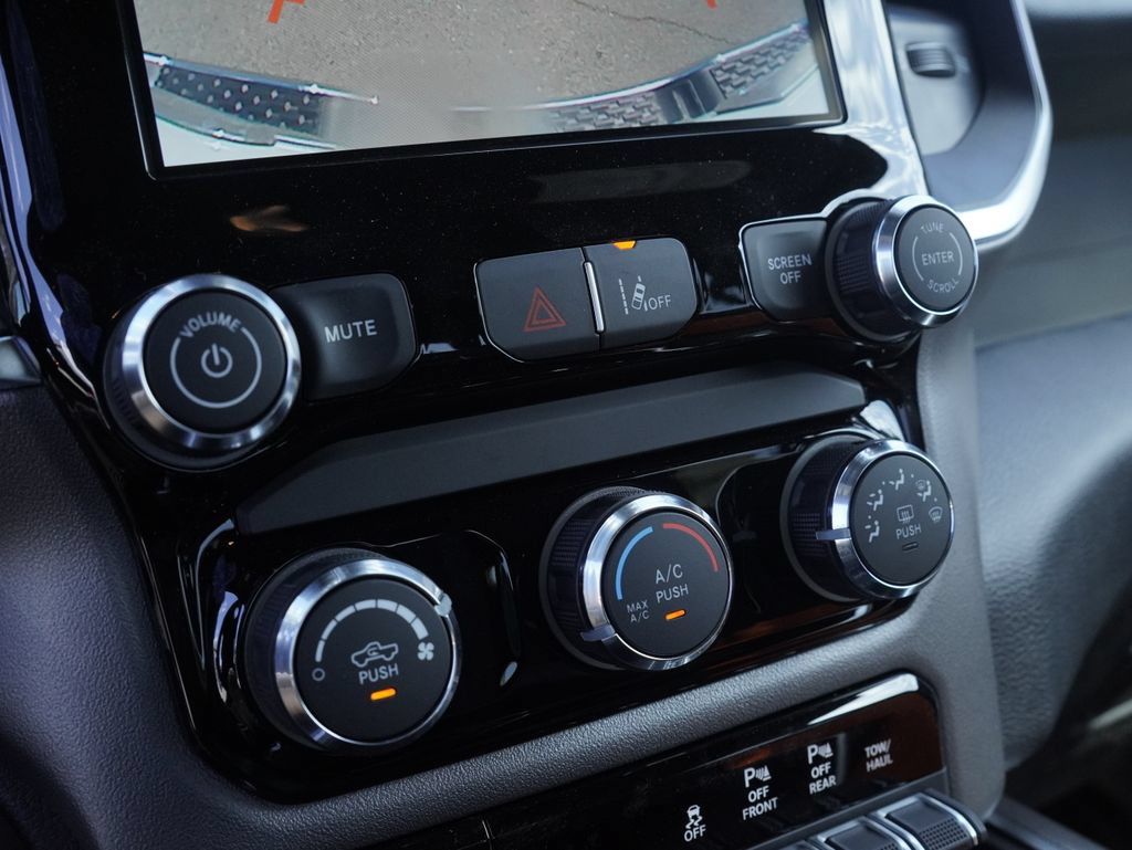 New 2026 RAM 1500 Big Horn AWD/4WD image 22