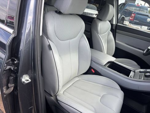 Used 2024 Hyundai Palisade SEL FWD image 39