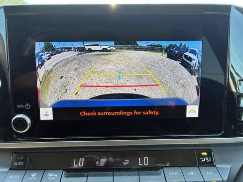 Used 2025 Toyota Camry LE FWD image 20