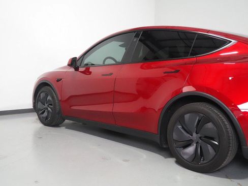 Used 2026 Tesla Model Y Long Range AWD/4WD image 42