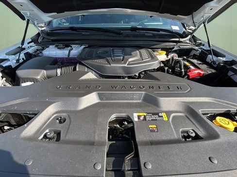 New 2026 Jeep Grand Wagoneer Summit image 12