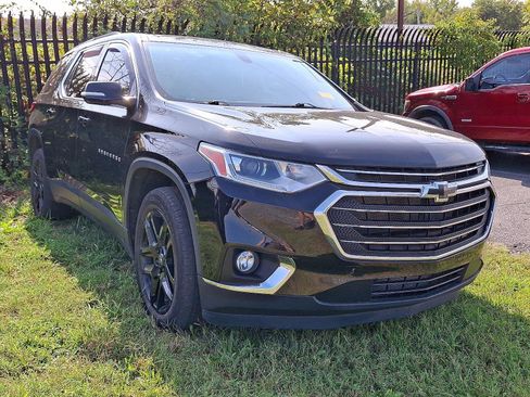 Used 2020 Chevrolet Traverse LT image 5