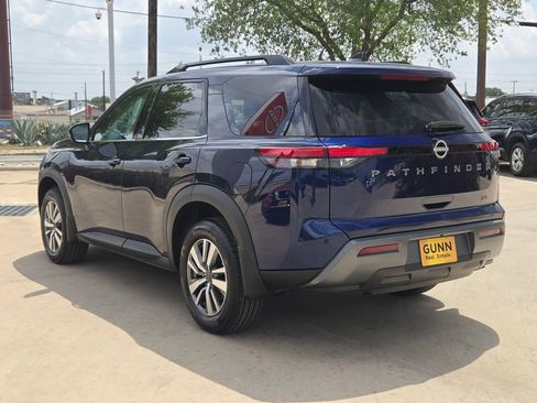New 2026 Nissan Pathfinder SL FWD image 5