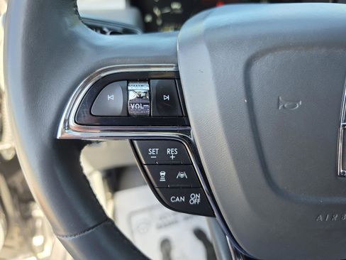 Used 2022 Lincoln Nautilus Reserve w/ Equipment Group 201A image 30