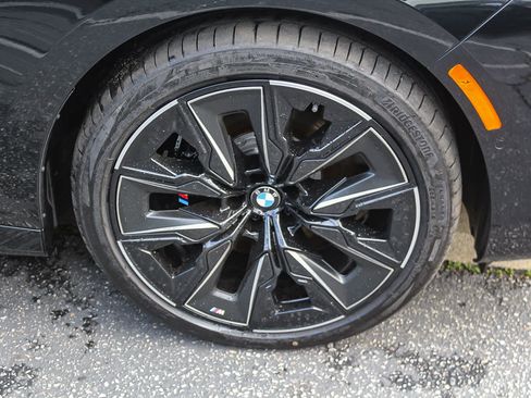 New 2026 BMW i7 eDrive50 w/ M Sport Package image 9