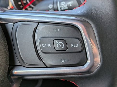 Used 2022 Jeep Wrangler Unlimited Rubicon w/ Safety Group image 30