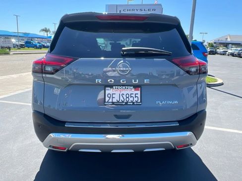 Used 2023 Nissan Rogue Platinum w/ Platinum Premium Package FWD image 16