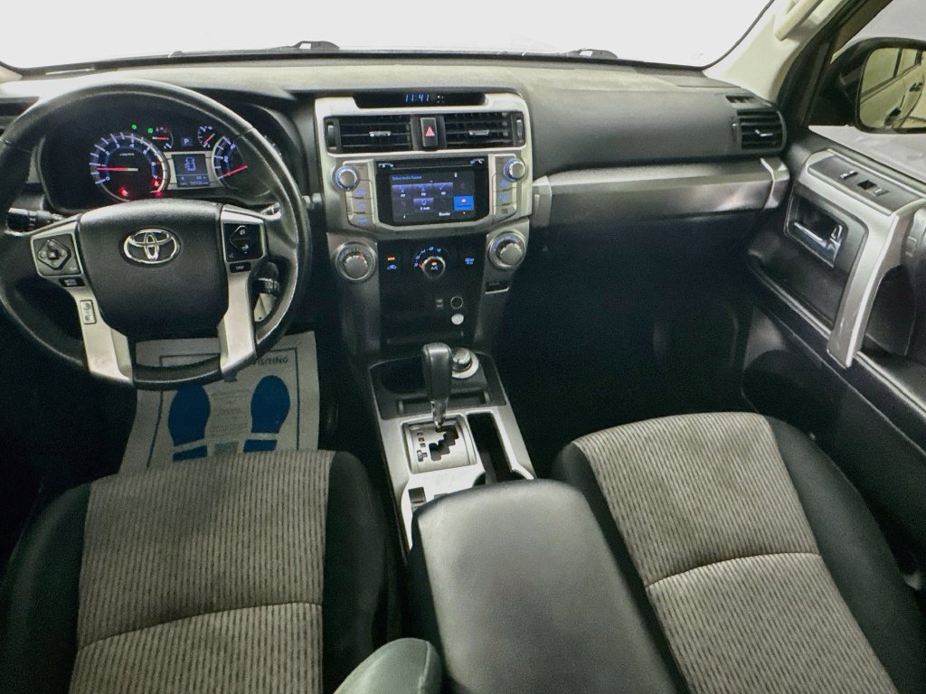 Used 2018 Toyota 4Runner SR5 AWD/4WD image 23