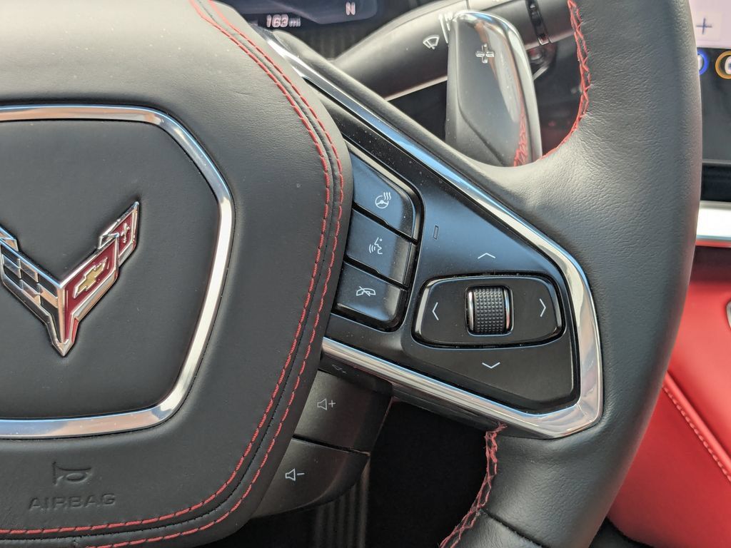 Used 2021 Chevrolet Corvette Stingray Premium Cpe w/ Z51 Performance Package RWD image 36