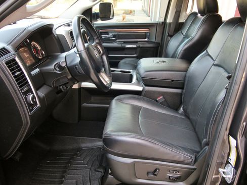 Used 2018 RAM 2500 Laramie w/ Off Road Package AWD/4WD image 24
