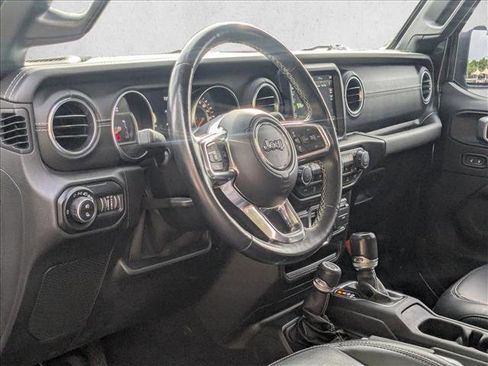 Used 2020 Jeep Gladiator Overland AWD/4WD image 10