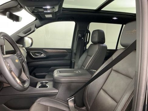 Used 2024 Chevrolet Tahoe High Country AWD/4WD image 15