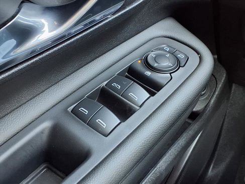 Used 2024 GMC Terrain SLT w/ Elevation Edition image 18