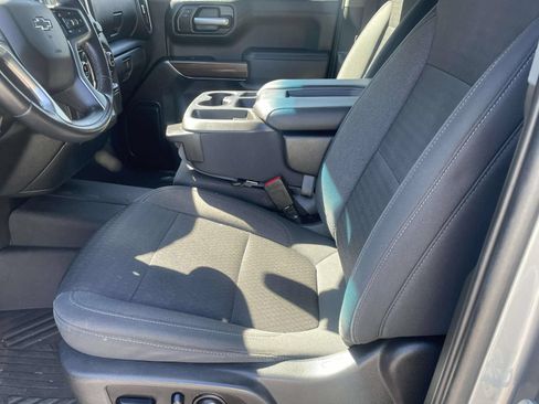 Used 2021 Chevrolet Silverado 1500 RST AWD/4WD image 15