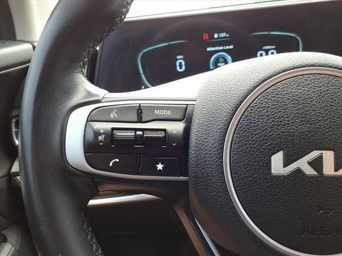 Used 2023 Kia Sportage EX FWD image 18
