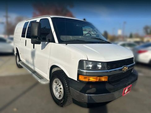 Used 2019 Chevrolet Express 2500 w/ Driver Convenience Package image 8