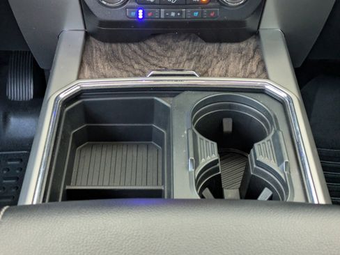 Used 2019 Ford F450 Lariat w/ Lariat Ultimate Package AWD/4WD image 19